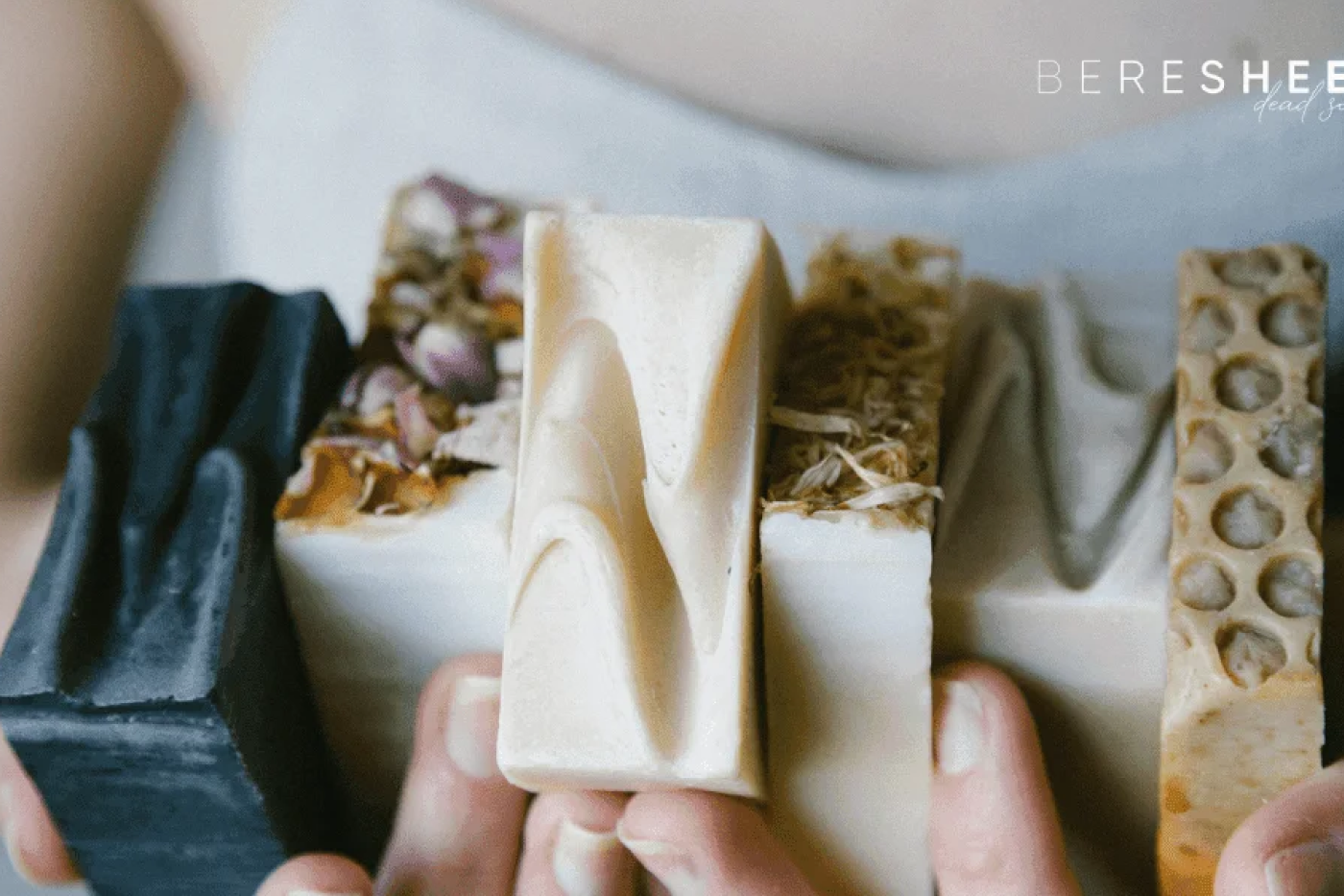 Glycerin Soap Bar vs. Regular Soap: Which One Is Better for Your Skin?